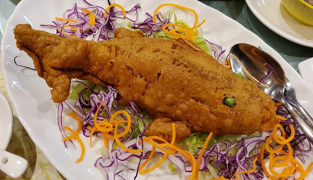 Taro Vegetarian Fish, Sisters of Pearl
