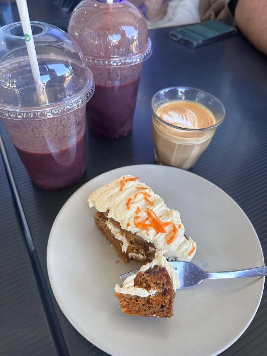 Highlights, Jungle Berry Cafe