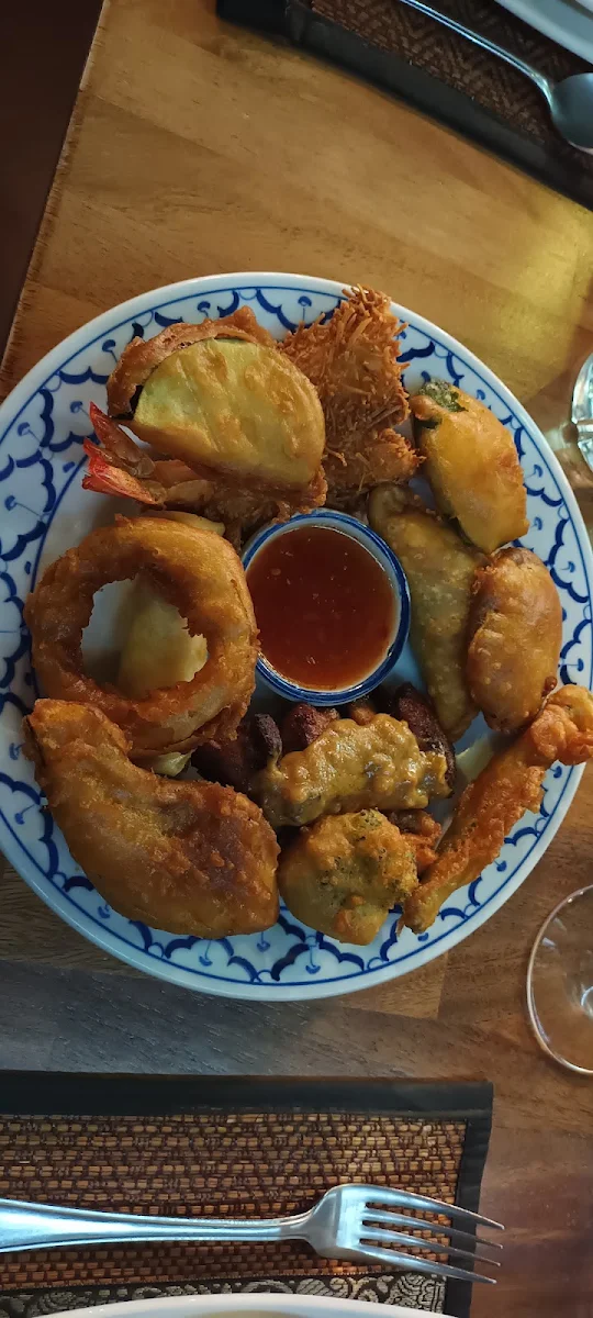 Mixed Entree, Sukhothai Maleny
