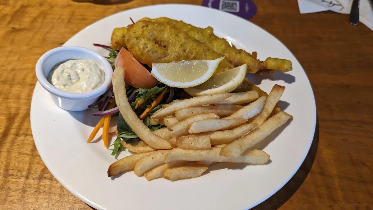 Fish & Chips, Sandown Park Hotel
