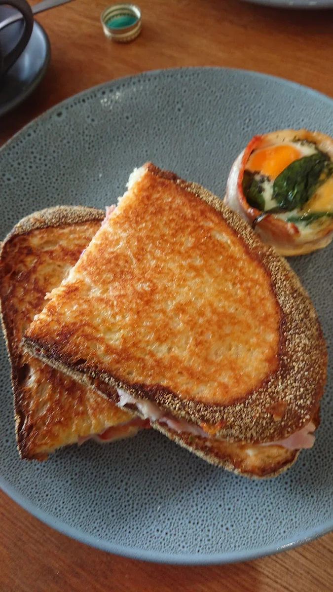 Bacon Cheese Tomato Toasty