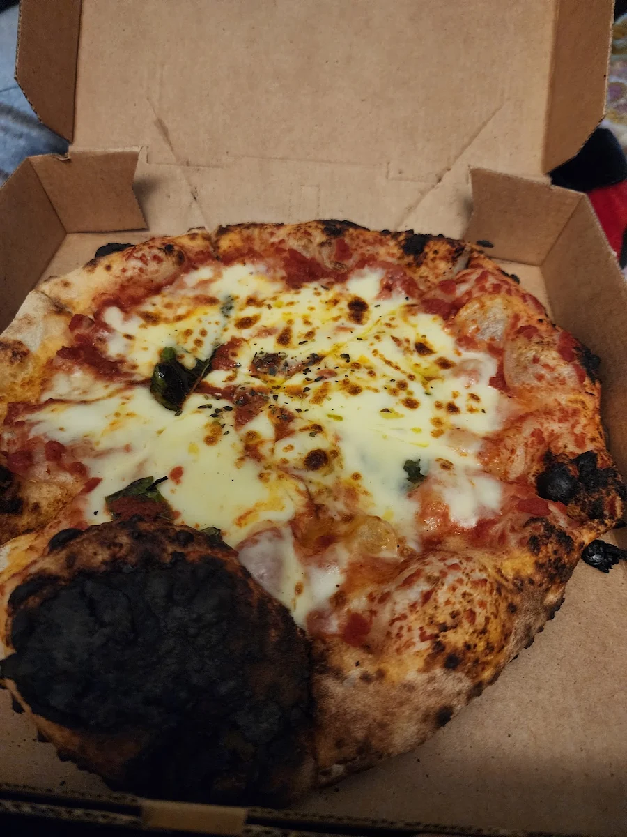Highlights, Mama Poverello's Pizzeria