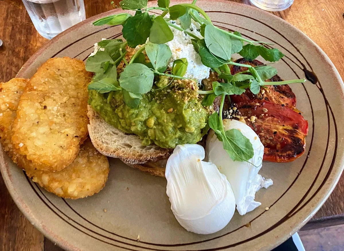Avacado Poached Eggs