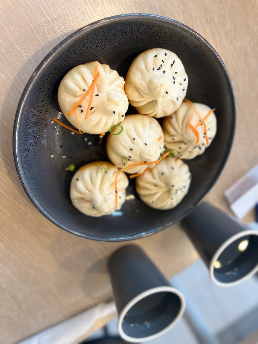 Pan-Fried Pork Bun, Slurp Slurp Noodle -Yunnan