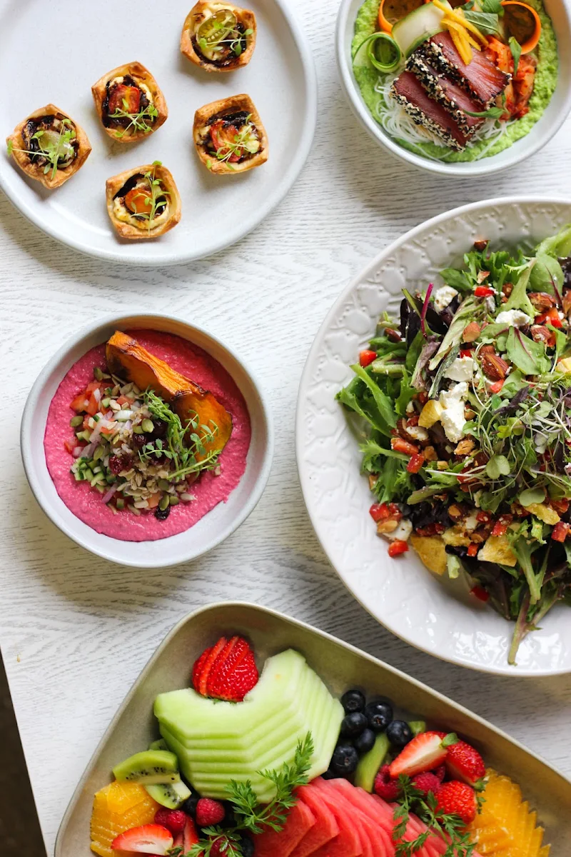 Highlights, Waterfront Pantry