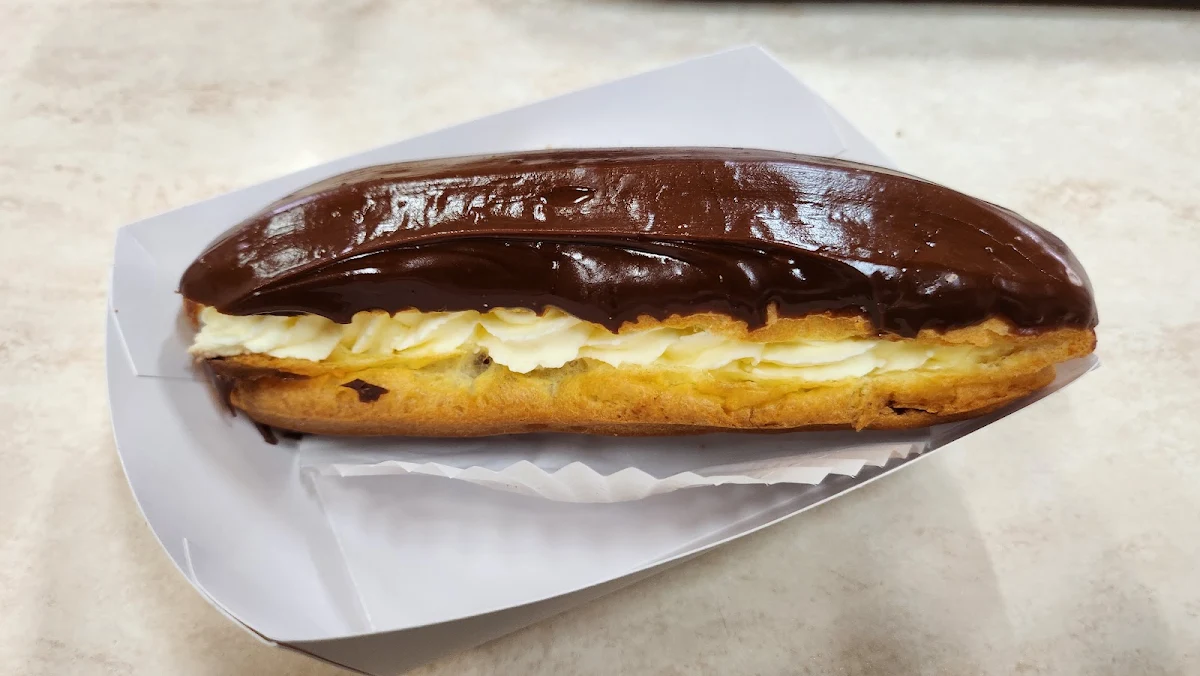 Chocolate Eclair, The Richmond Bakery
