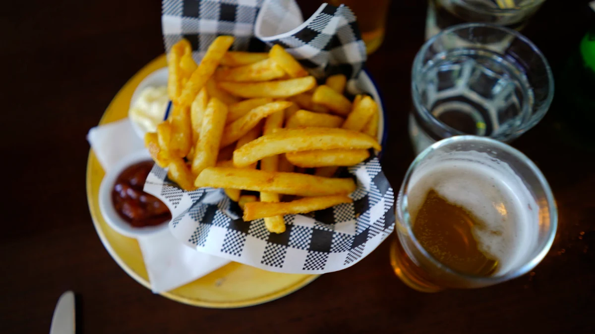 Fries, Rococo Hawthorn