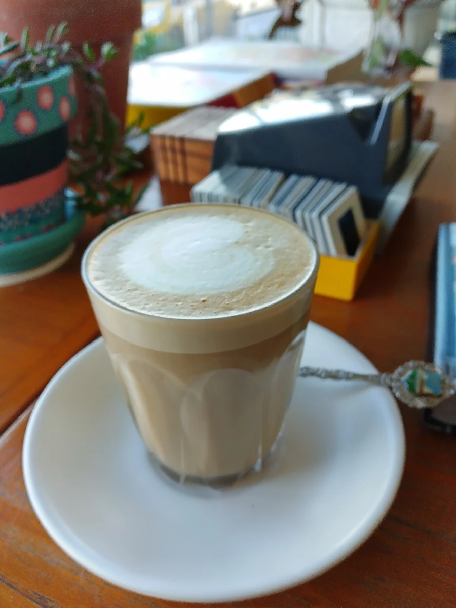 Highlights, Lampshade Cafe