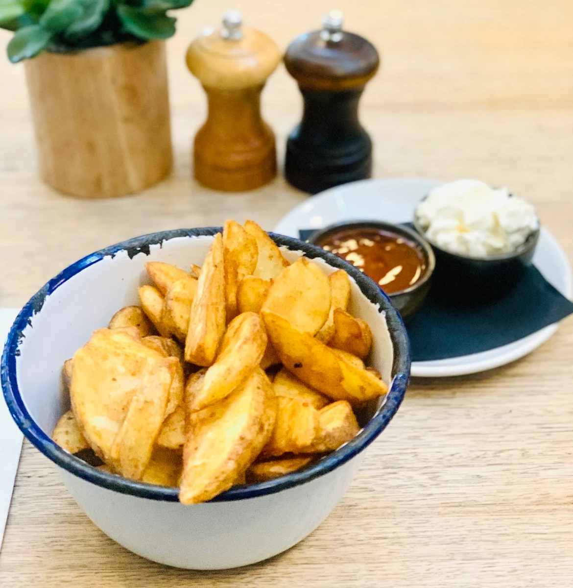Potato Wedges, Limerick Arms Hotel