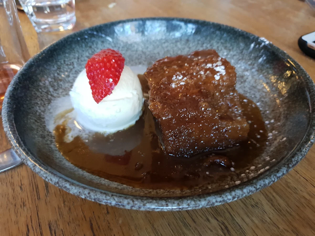Sticky Date Pudding, Limerick Arms Hotel