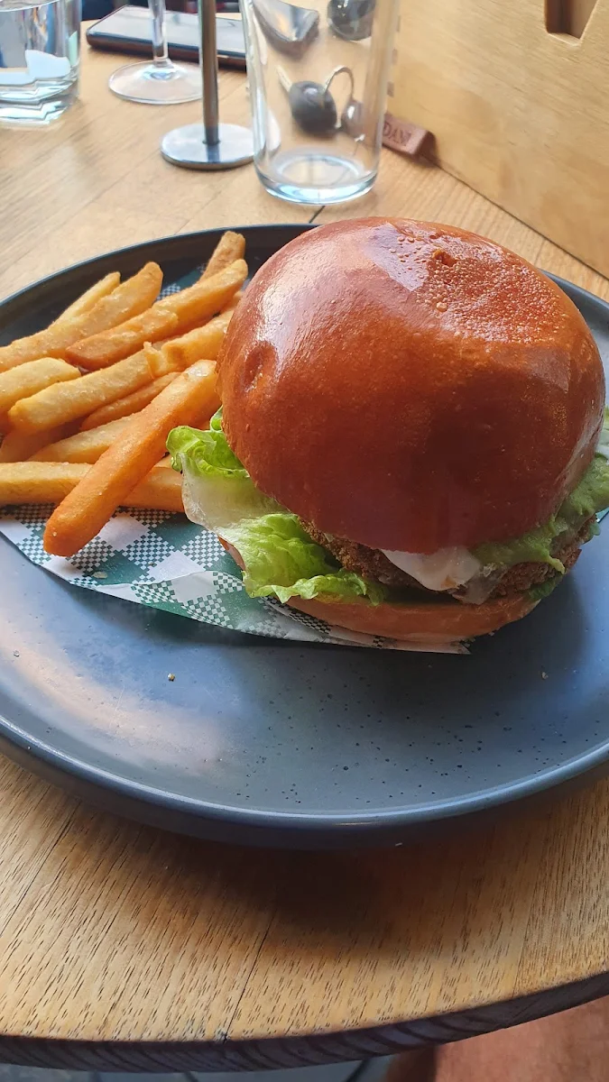 Veggie Burger, Limerick Arms Hotel