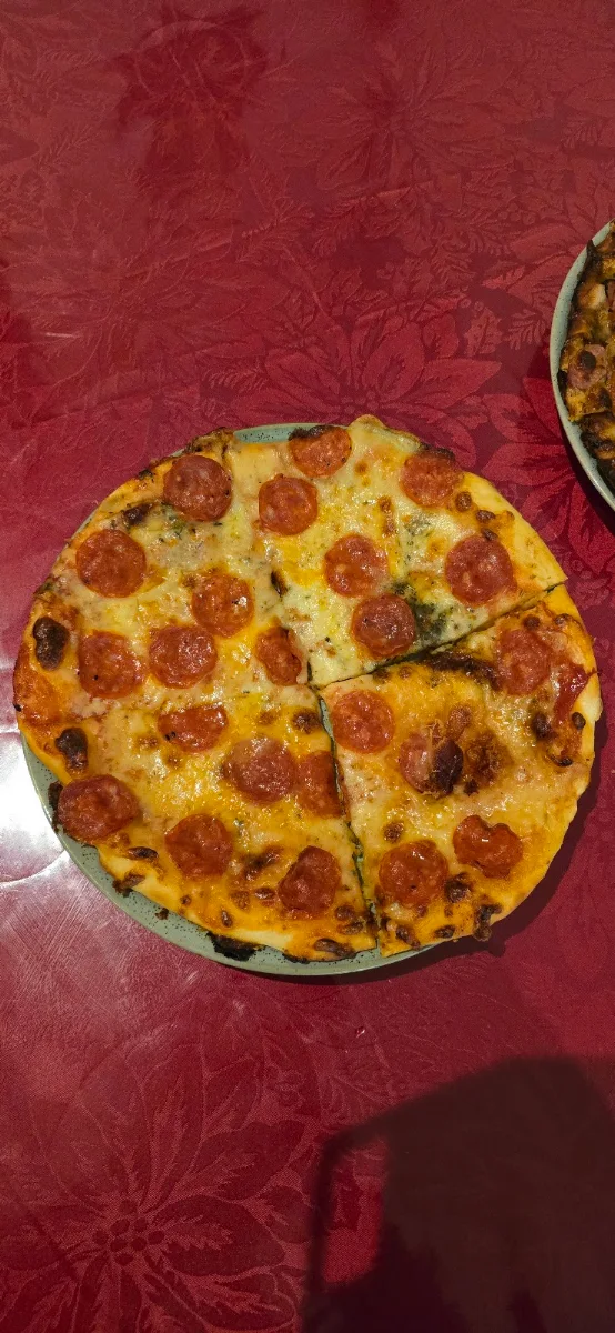 Highlights, Moonah Pizza Shop