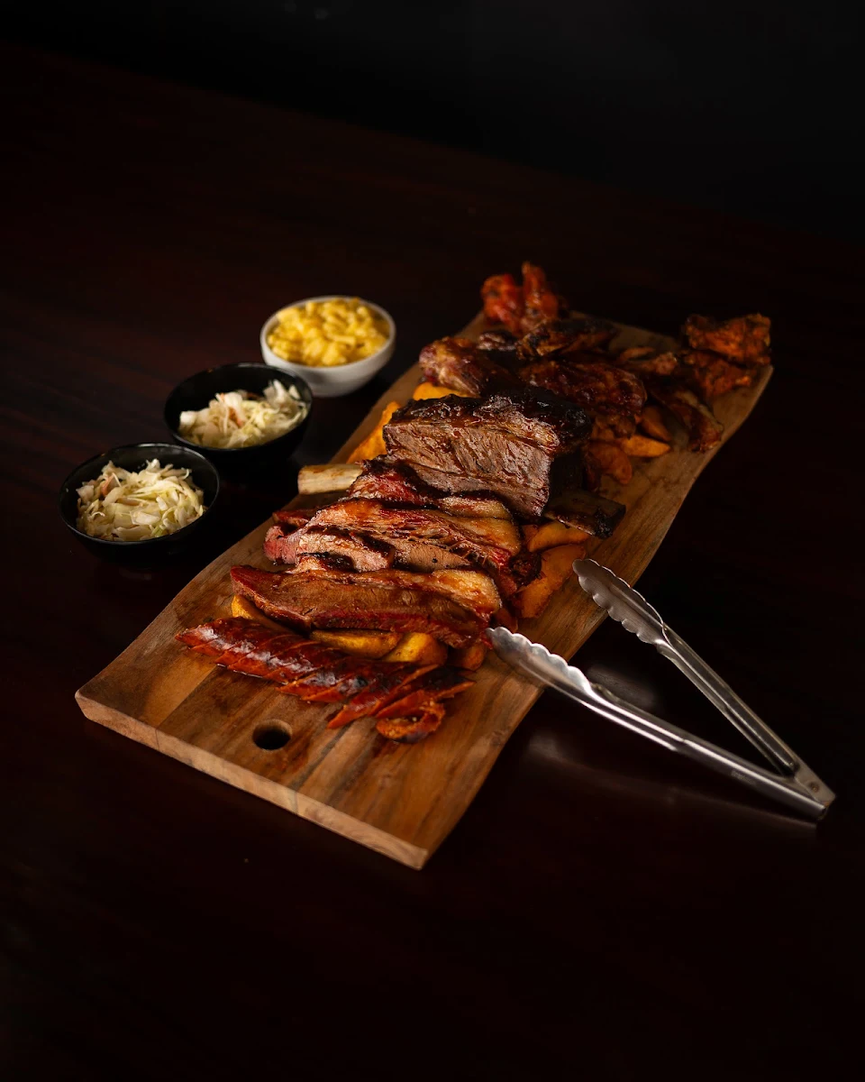 Highlights, Benny's Smokehouse Bar & Grill - Rye
