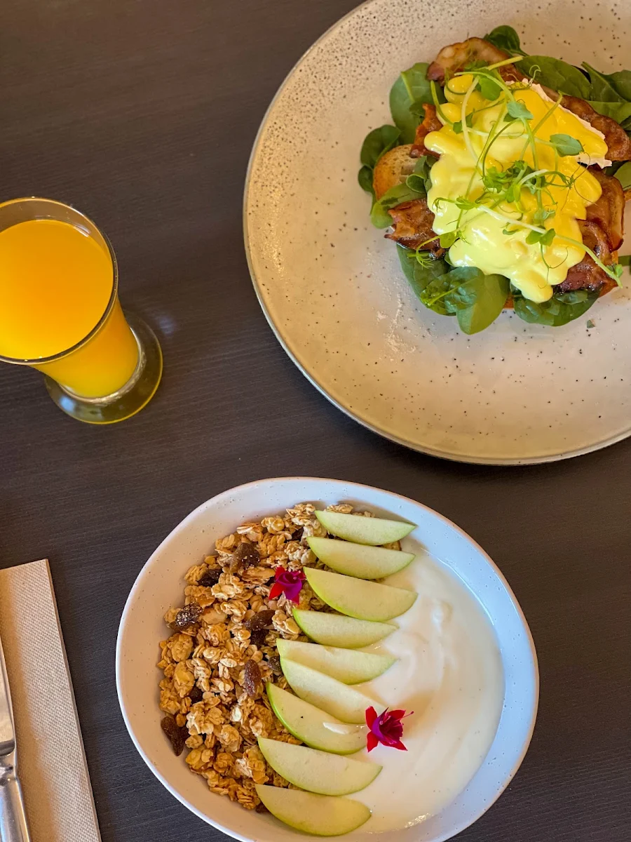 Highlights, Botanical Restaurant and Bar