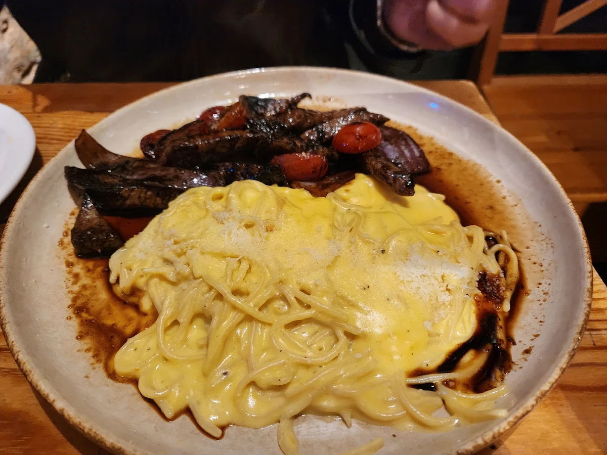 Beef Noodles, Ayahuasca Restaurant