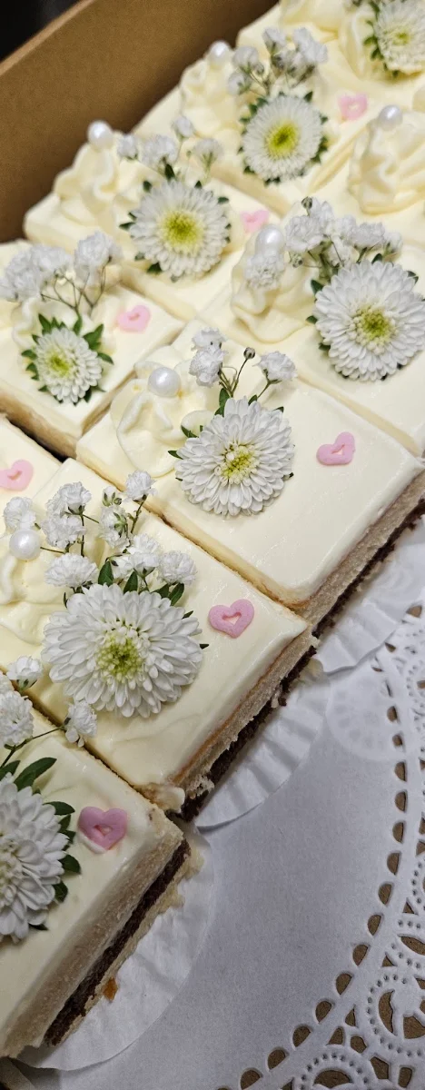 Cake, Roya Sweets ( Persian sweets )