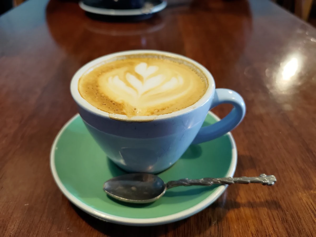 Flat White, The Brass