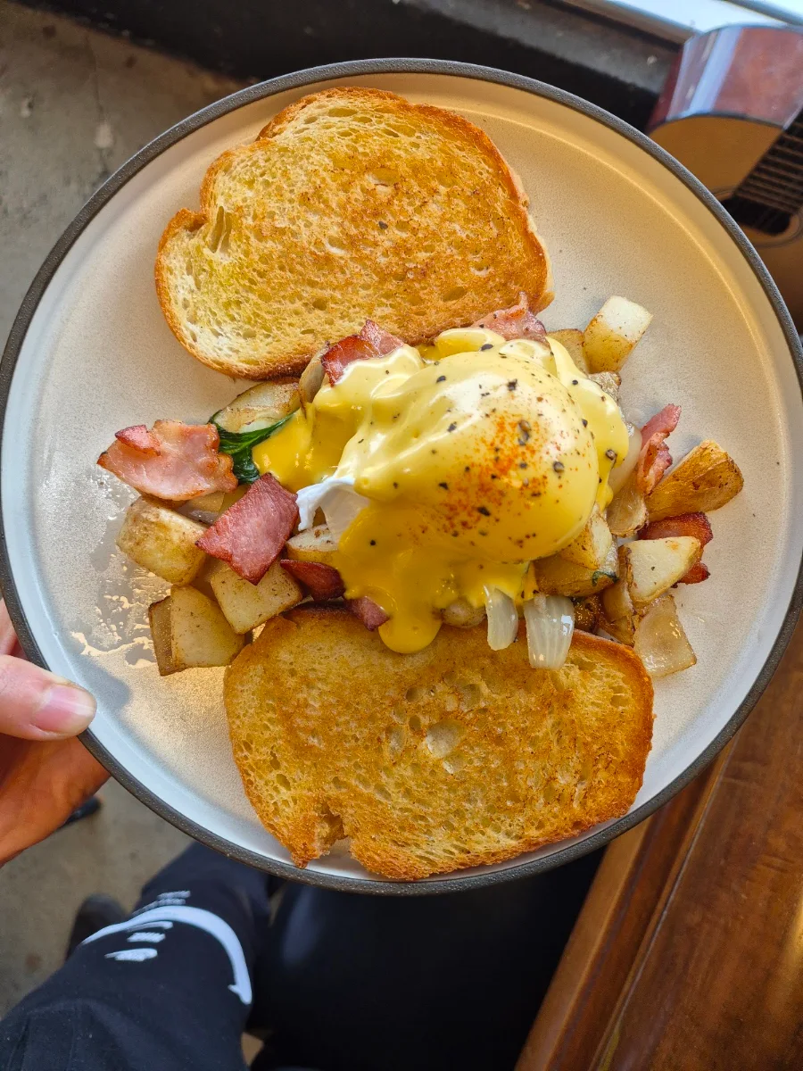 Zabe Hash, Zabé Espresso Bar