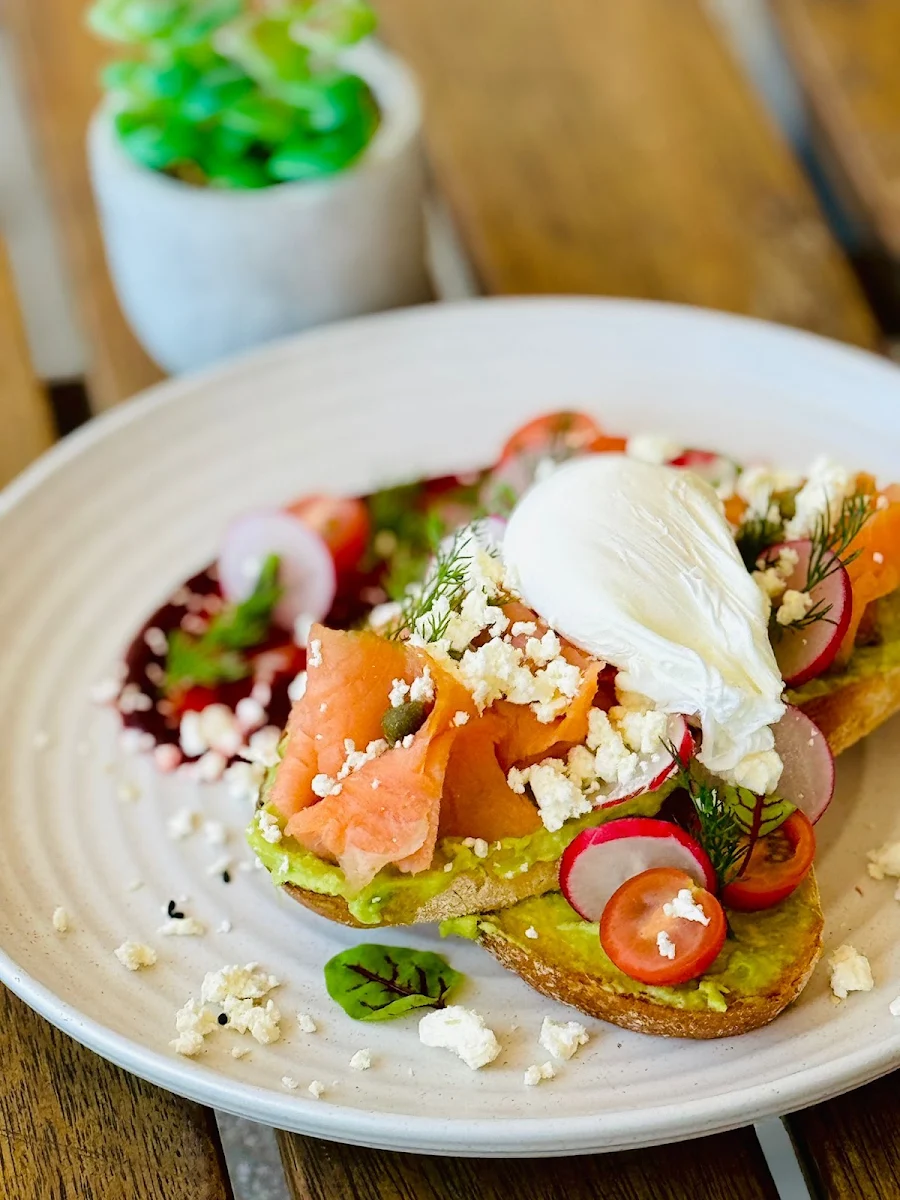 Smashed Avo, Shamali's Cafe & Bistro