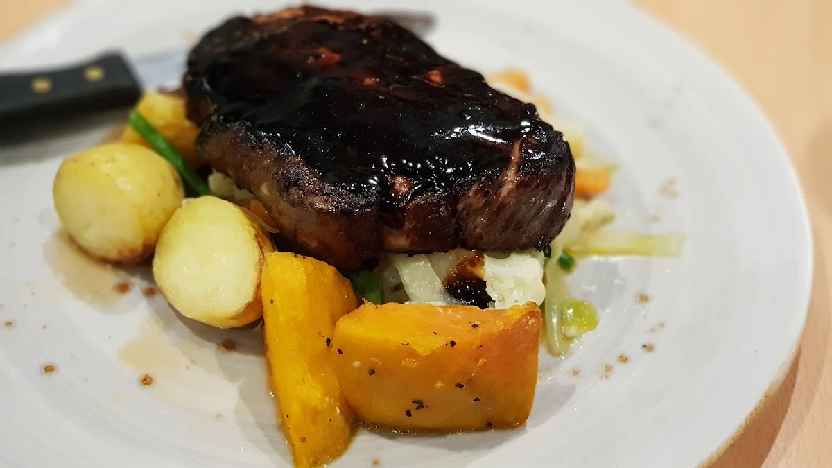 Steak with Veggies and Roasted Potatoes