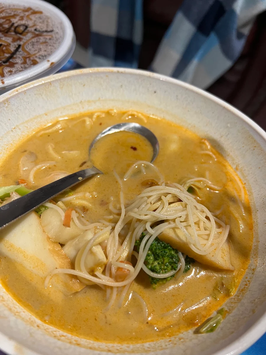 Laksa Chicken, Gaado Gaado Noodle Bar