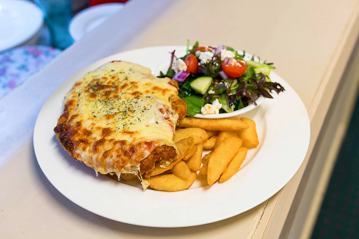 Chicken Parma, Gordon Hotel & Bottle Shop, Gordon VIC