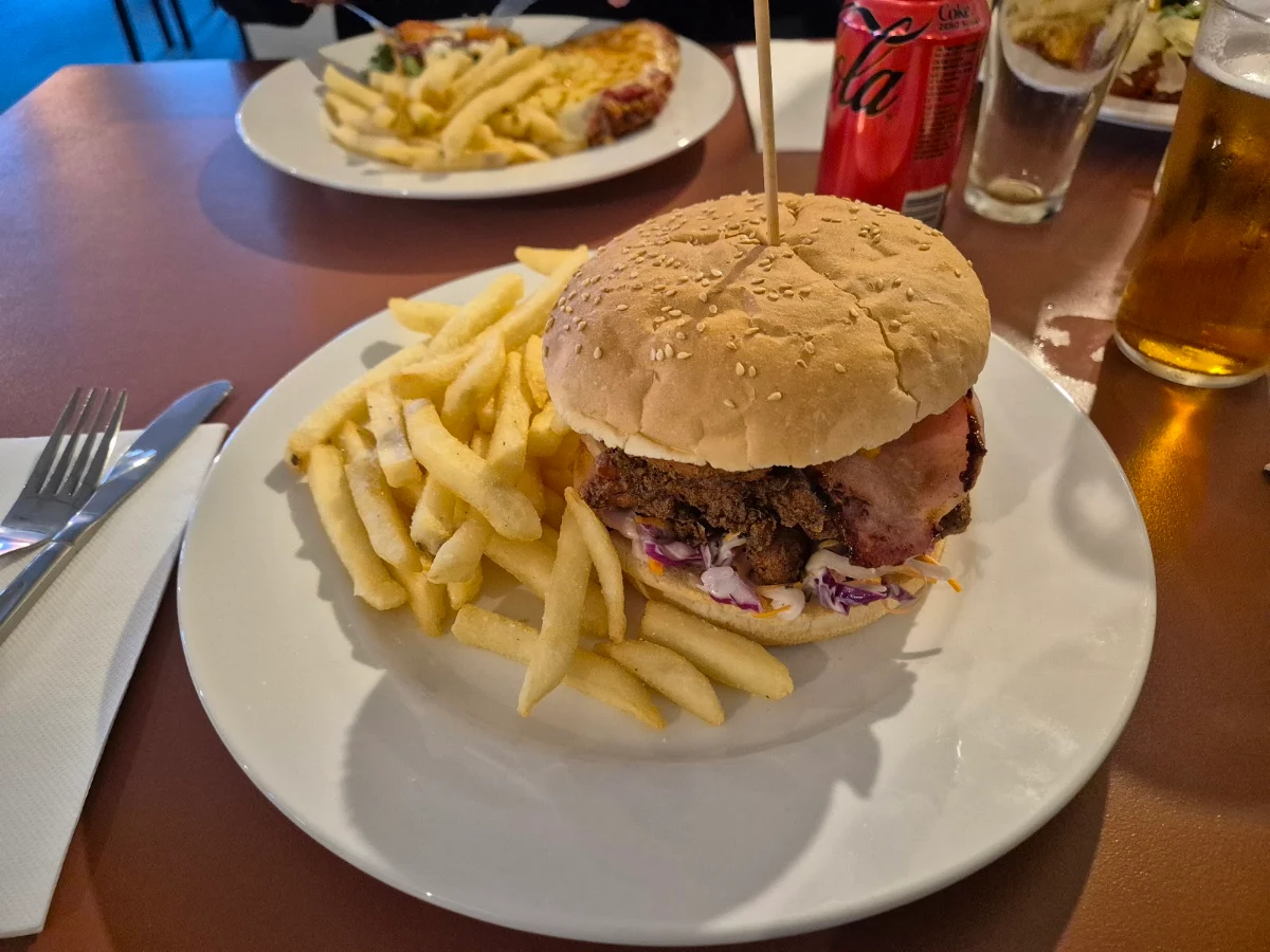 Highlights, Gordon Hotel & Bottle Shop, Gordon VIC