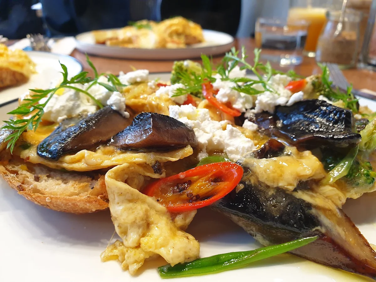 Chilli Scrambled Eggs