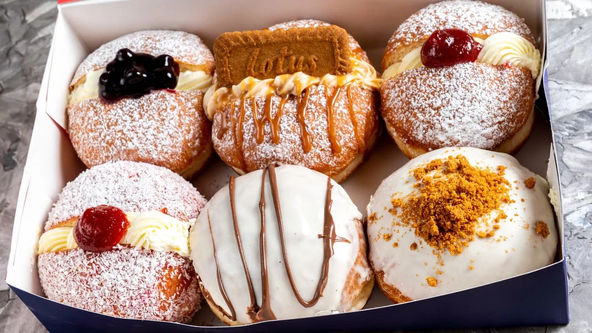 Highlights, Karl's Donuts
