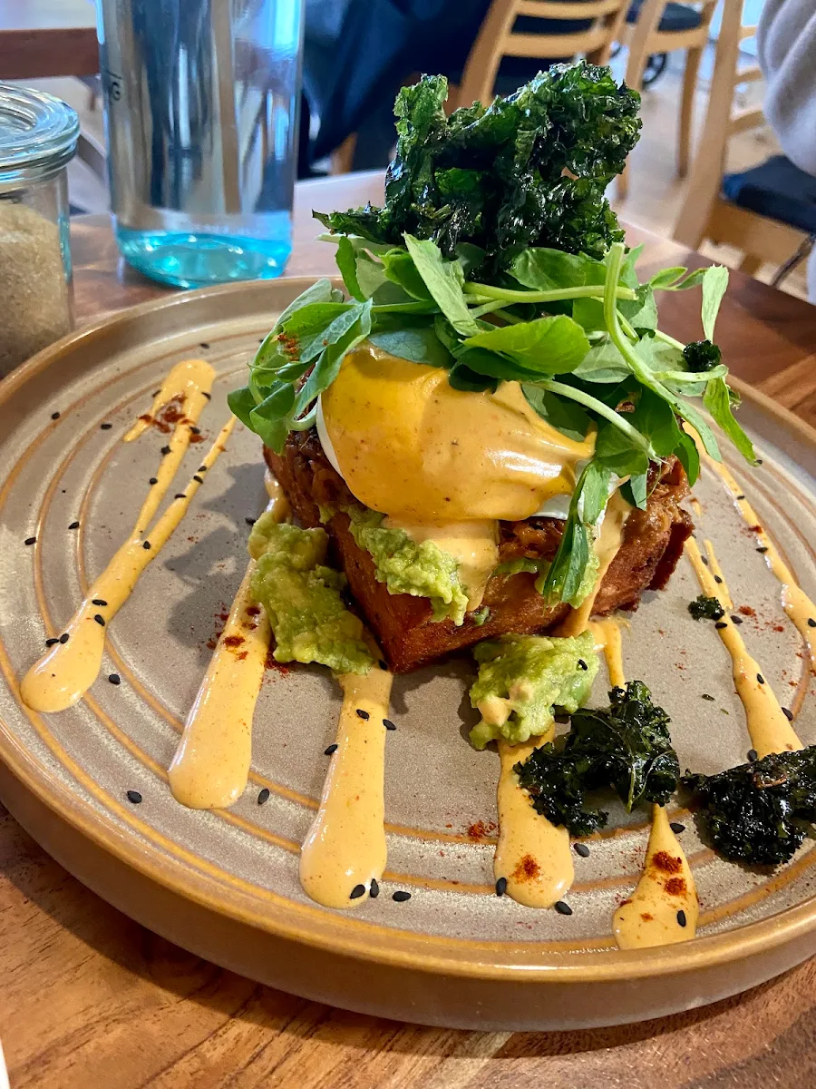 Pulled Pork Benedict