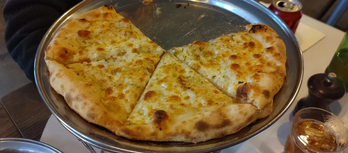 Garlic and Cheese Pizza, Queen Margherita Pizza Bentleigh East