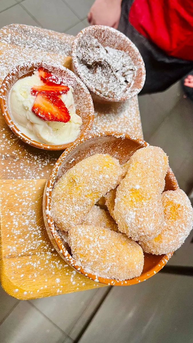 Italian Doughnuts, Queen Margherita Pizza Bentleigh East