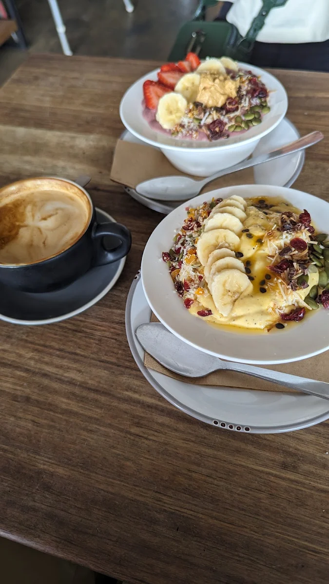 Coco Mango Bowl, jak & Mo Taste Co