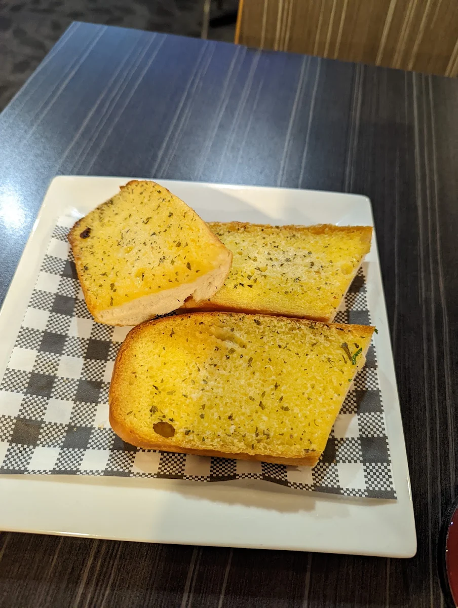 Garlic Bread, Westside Hotel