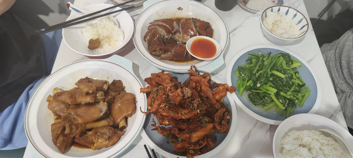 Pork Trotters Duck Deep Fried Squid Tentacles and Spinach in Garlic Sauce