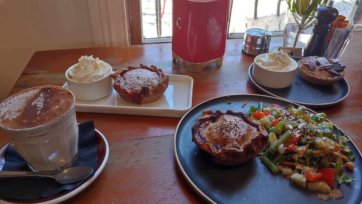 All, Potbelly at Medlow