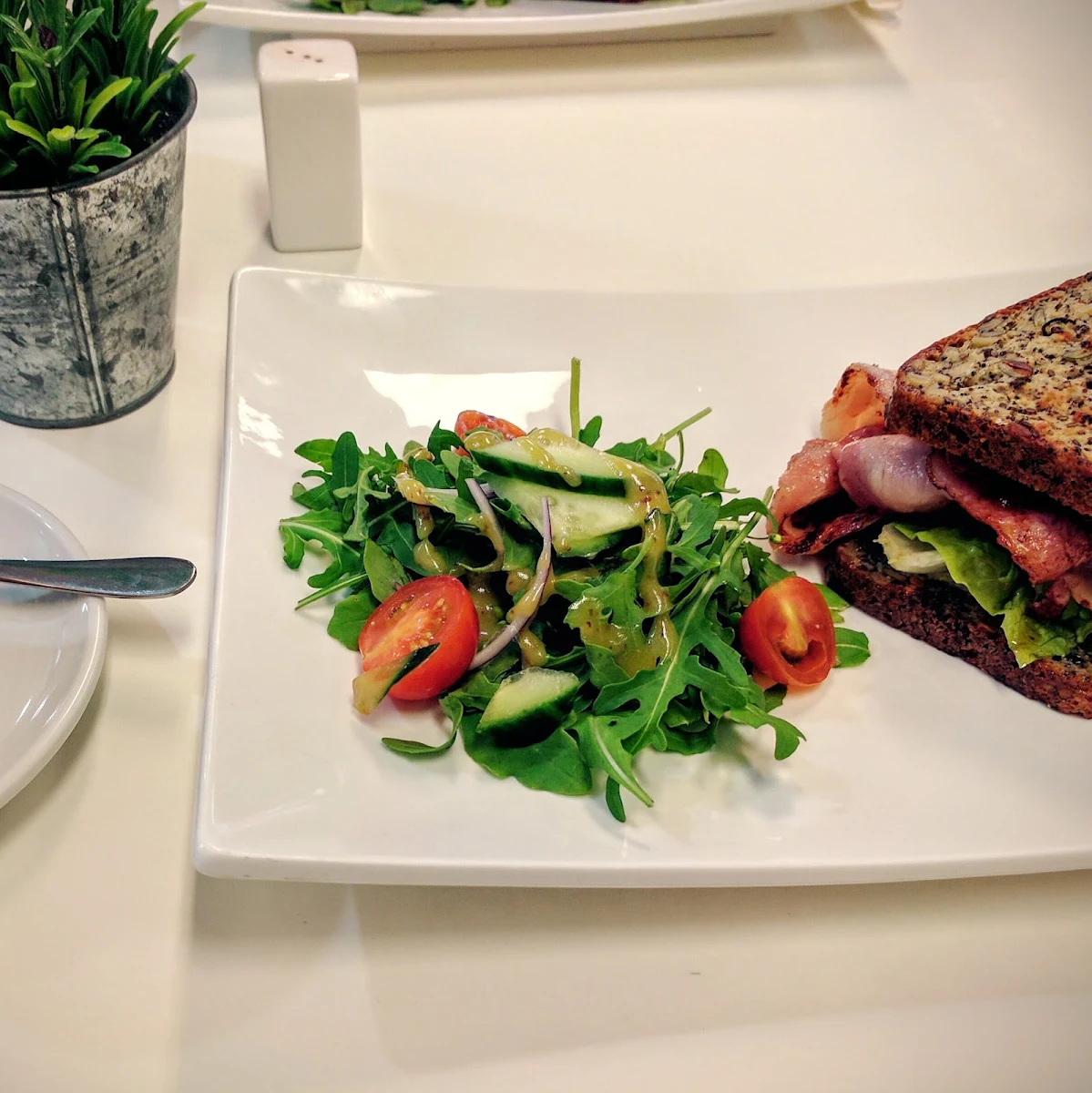 blt, Pantry 15