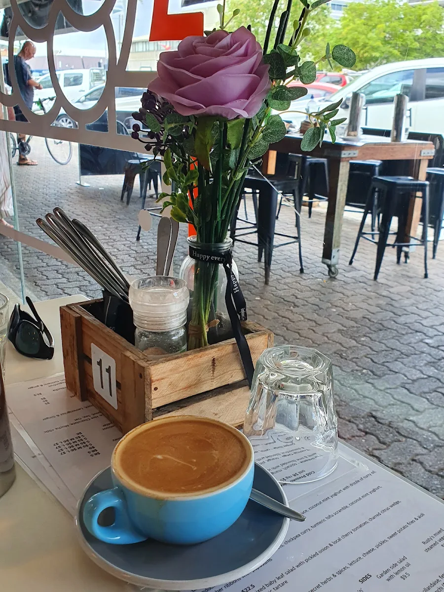 Flat White, Pantry 15
