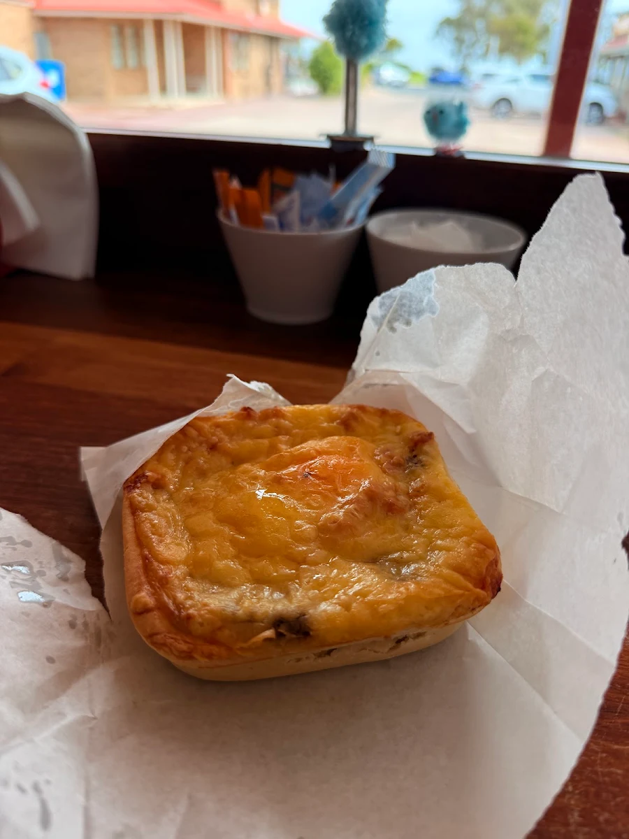 Highlights, Meningie Bakery