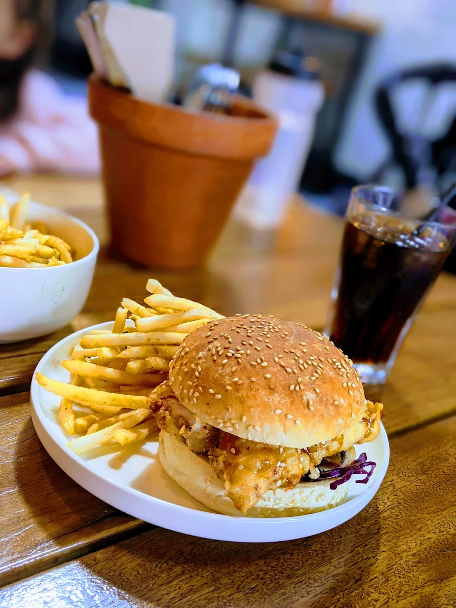 Chicken Burger, Birdy Bar