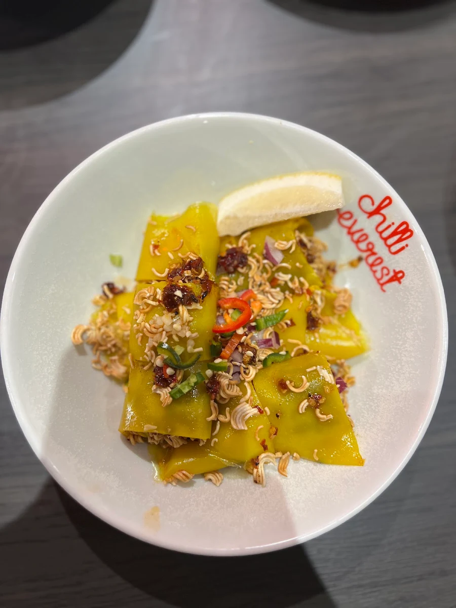 Laphing, Chilli Everest on Collins