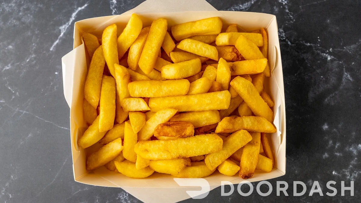 Medium Chips, Fish & Chips Local Village @ Carrum Downs