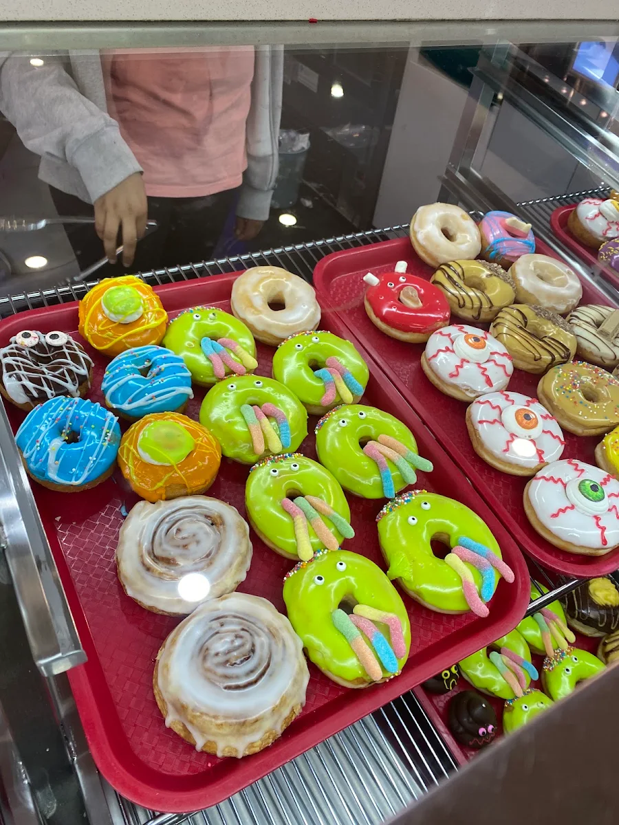 Highlights, Love With Donut