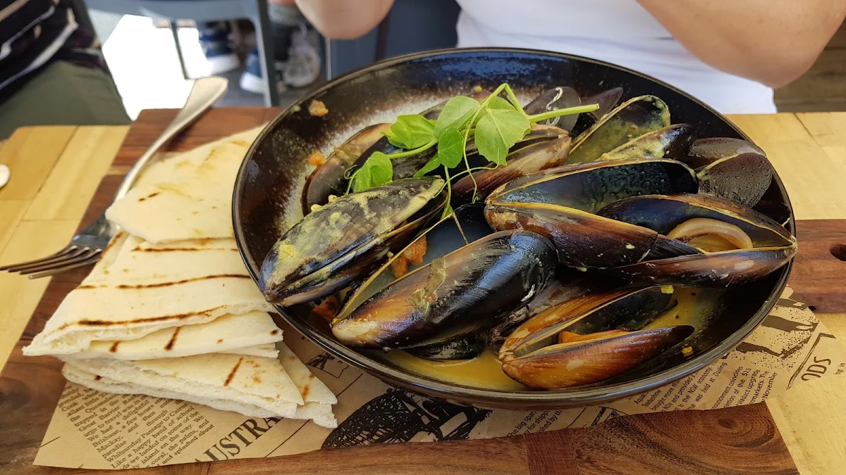 Steamed Black Mussels DF GFO