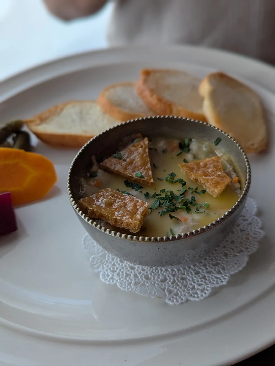 Highlights, Lulu’s Little Bistro