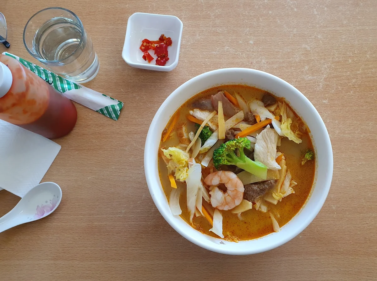 Combination Laksa, Hot Dish