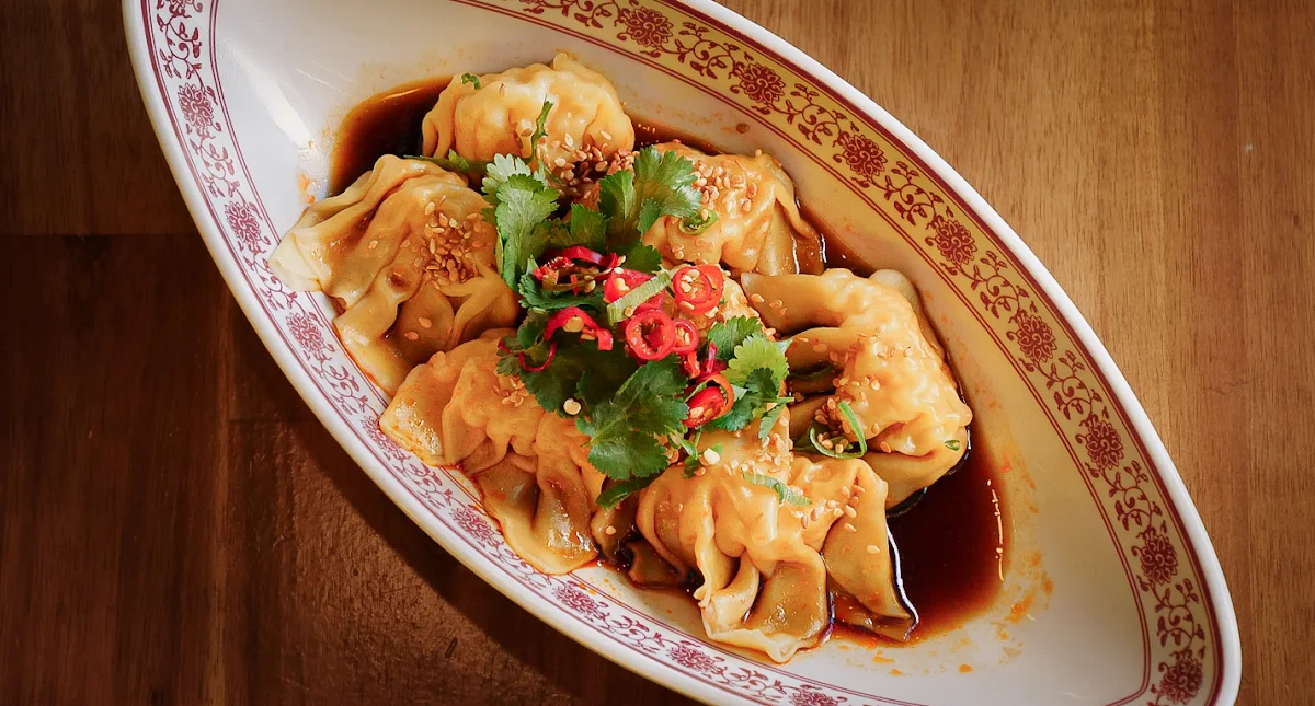 홍유 차오쇼우 Sichuan-Style Spicy Prawn Wonton
