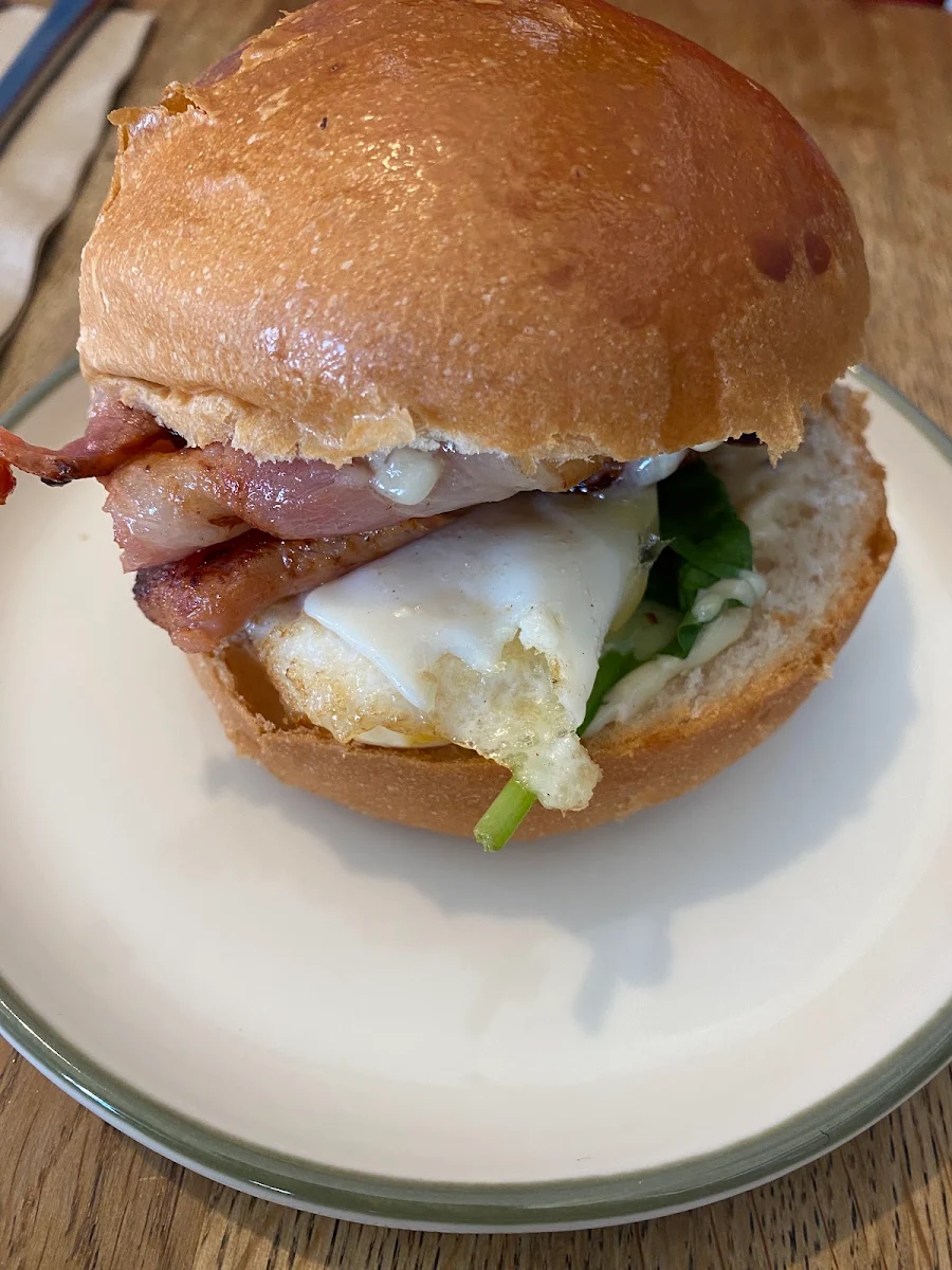 Breakie Burger, Fodder