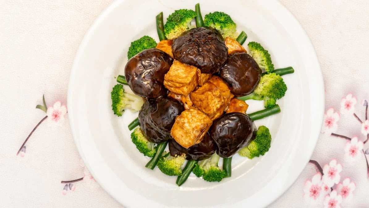 Highlights, Round Corner Chinese Restaurant