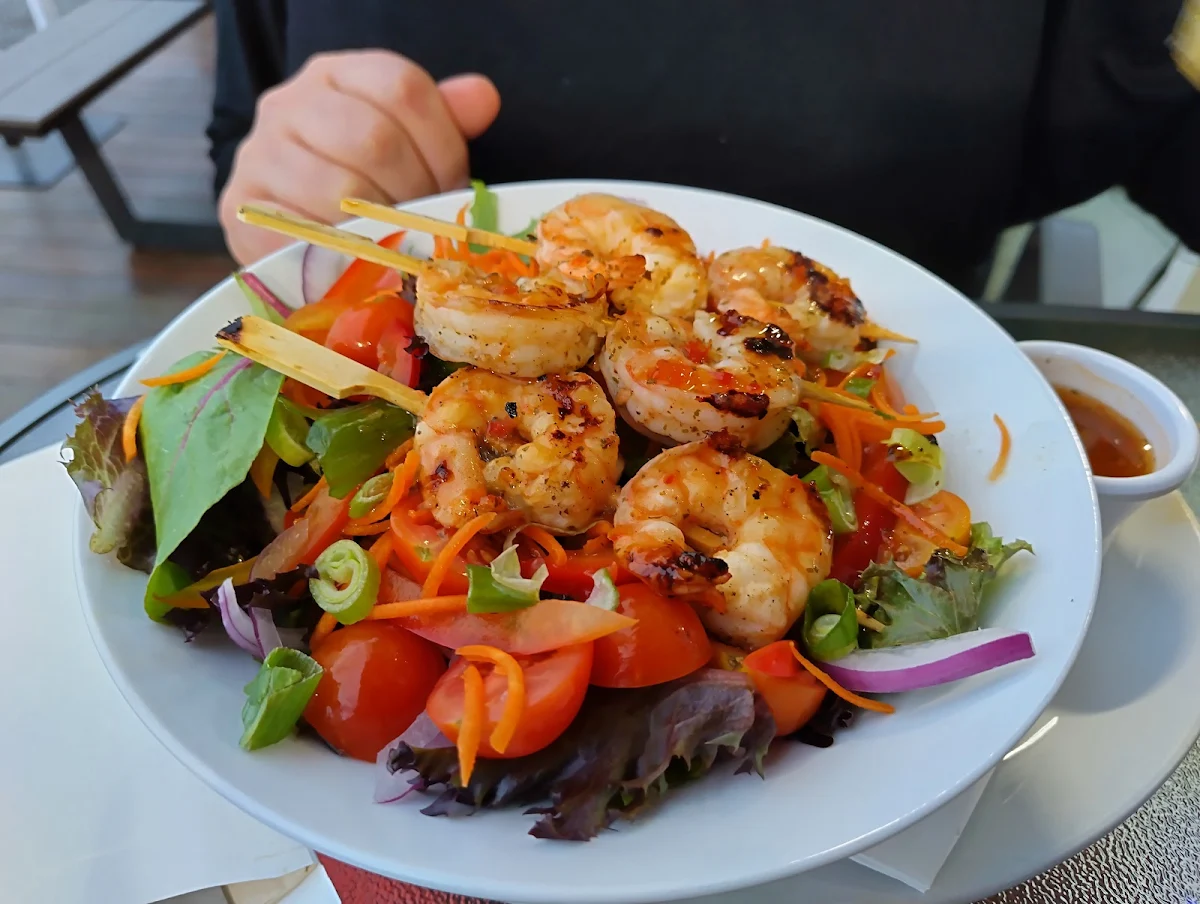 Grilled Prawn Salad